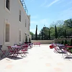 Garrigae Distillerie De - Hotellerie &