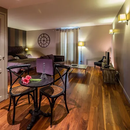 Garrigae Distillerie De - Hotellerie & 4*