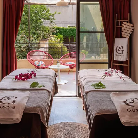Garrigae Distillerie De - Hotellerie & 4* Пезенас
