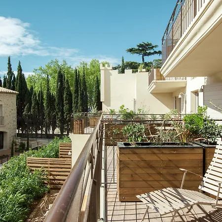 Garrigae Distillerie De - Hotellerie &