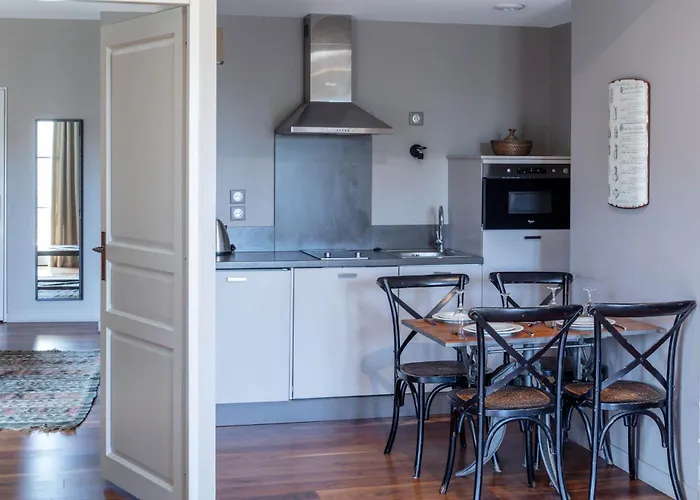 Garrigae Distillerie De - Hotellerie & 4*