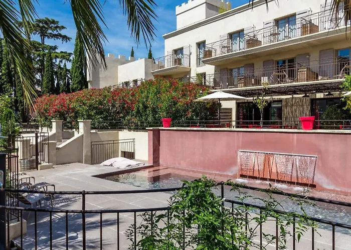 Hotell Garrigae Distillerie De - Hotellerie & Pézenas